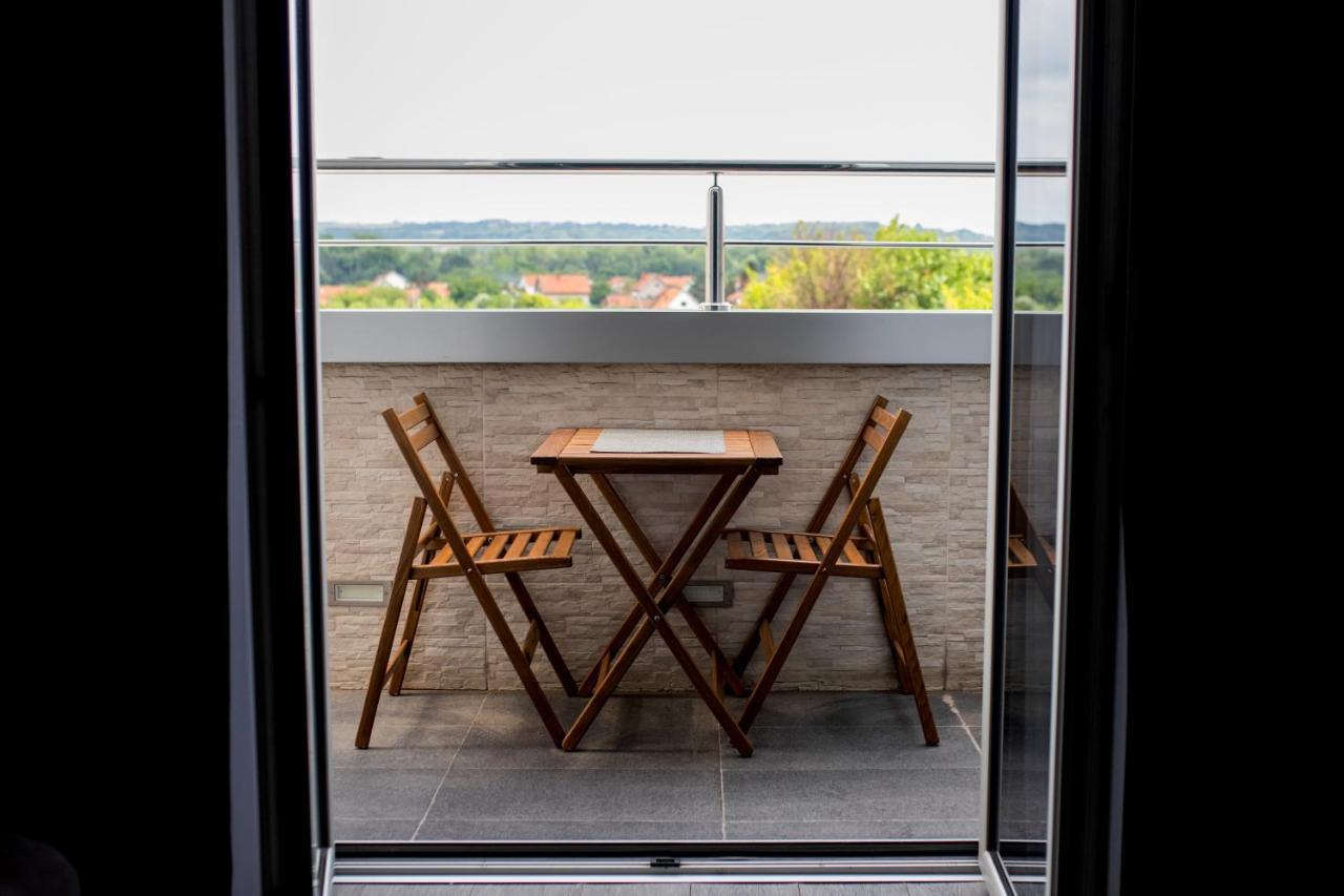 Ring Inn Apartments Obrenovac  Екстер'єр фото